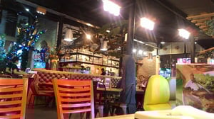 Lekker Urban Food House Putri Hijau