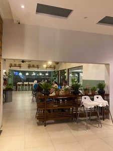 Easy Eats Cafe, Petisah